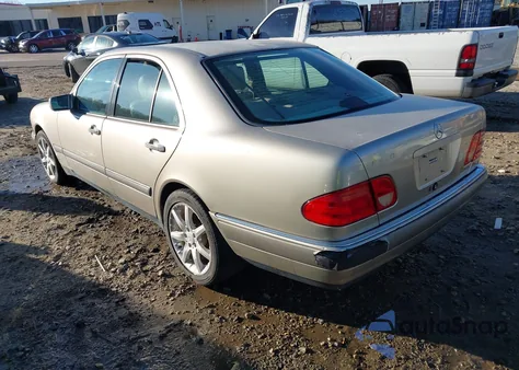 1997 Mercedes-Benz E 320 из США, поврежденный, VIN WDBJF55F9VJ026979